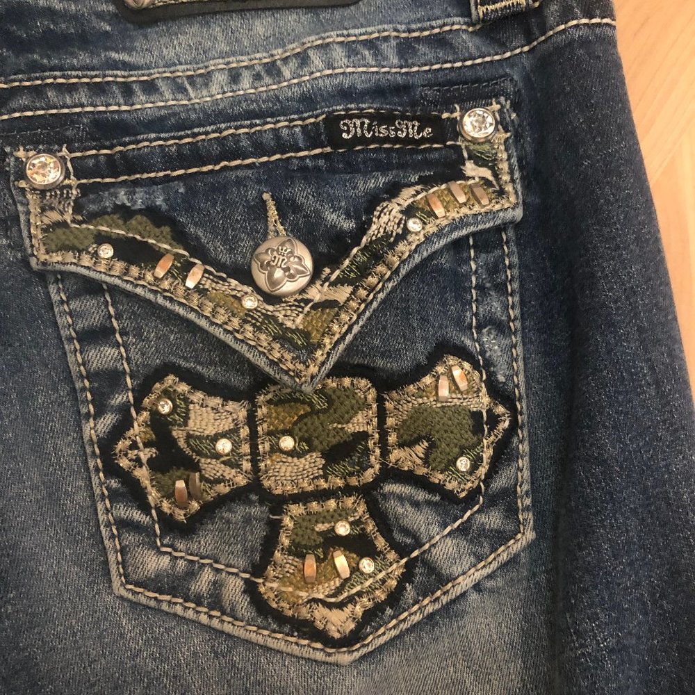 Camo Cross Miss Me Jeans - Picture 6 of 11